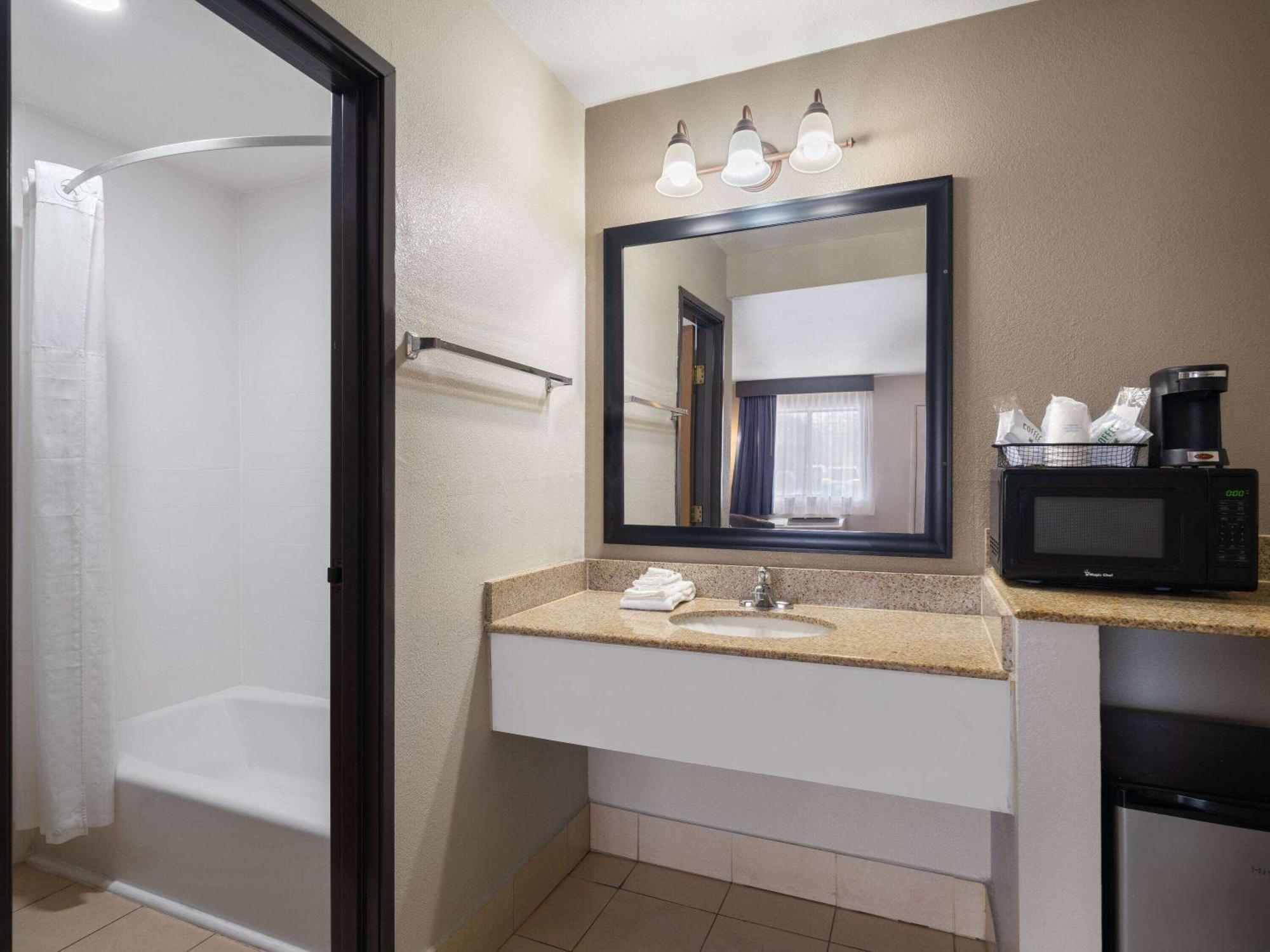 Travelodge By Wyndham Tucson Az מראה חיצוני תמונה